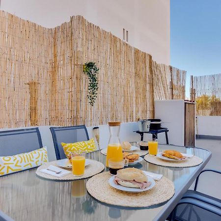 Faro: Casa Trevo Com Terraco Bbq Villa Exterior foto